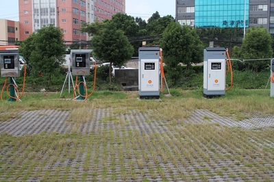 星懷天下 | 廣州白云國際汽車城迎來便捷快充樁，賦能新能源車主